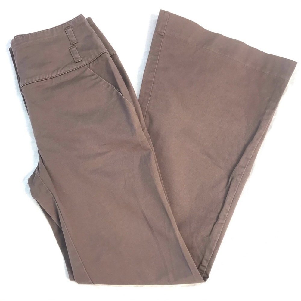 BCBG Women’s Pants Khaki 
Boot Cut Size 2 25x30